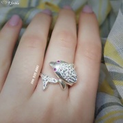 Серебряное кольцо дельфин
